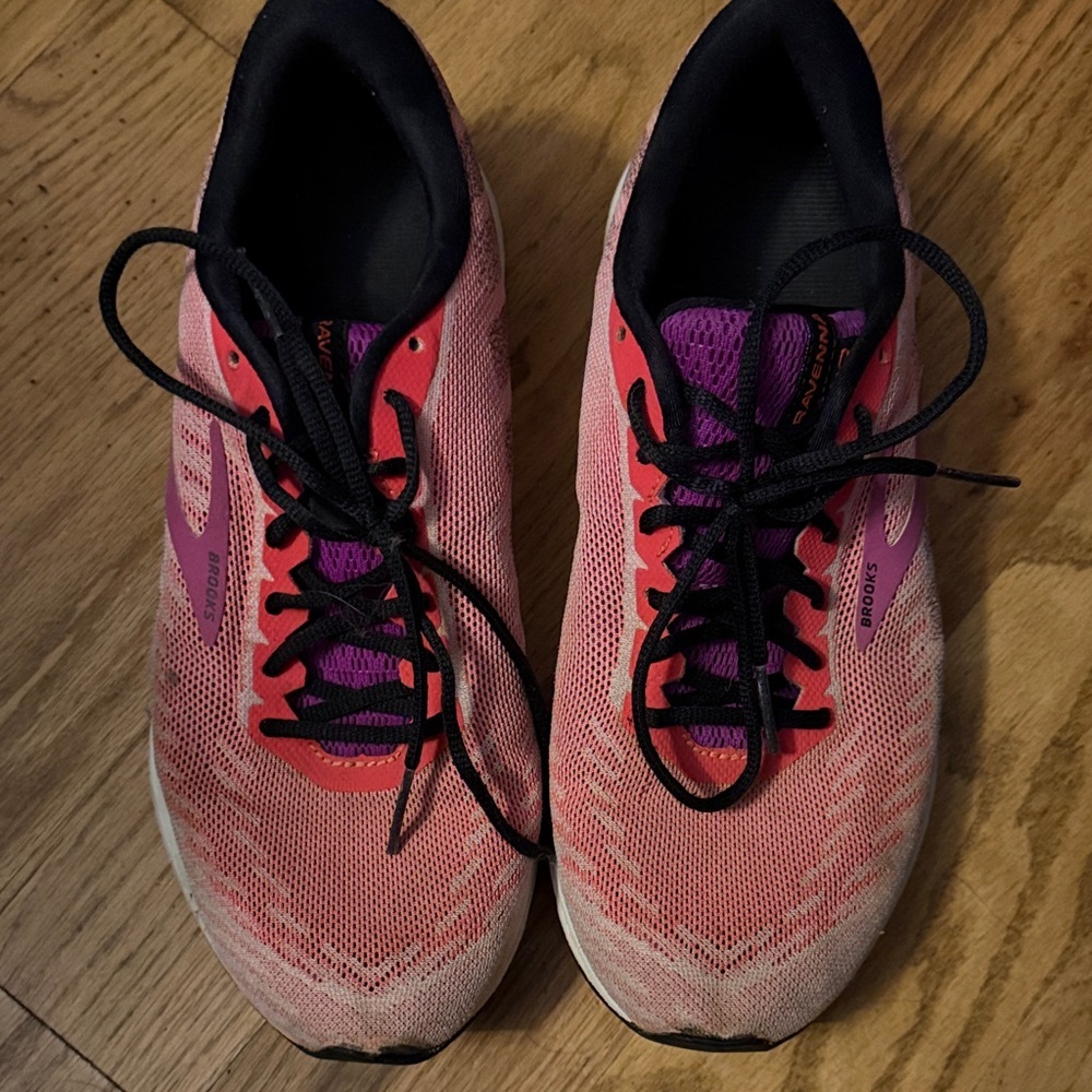 Brooks Women’s Pink and Purple Athletic Running Shoes